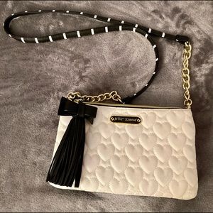 Betsey Johnson hear quilted black & white crossbody bag
